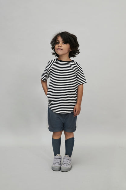 Kids wearing organic cotton ribbed socks knitted from soft cotton