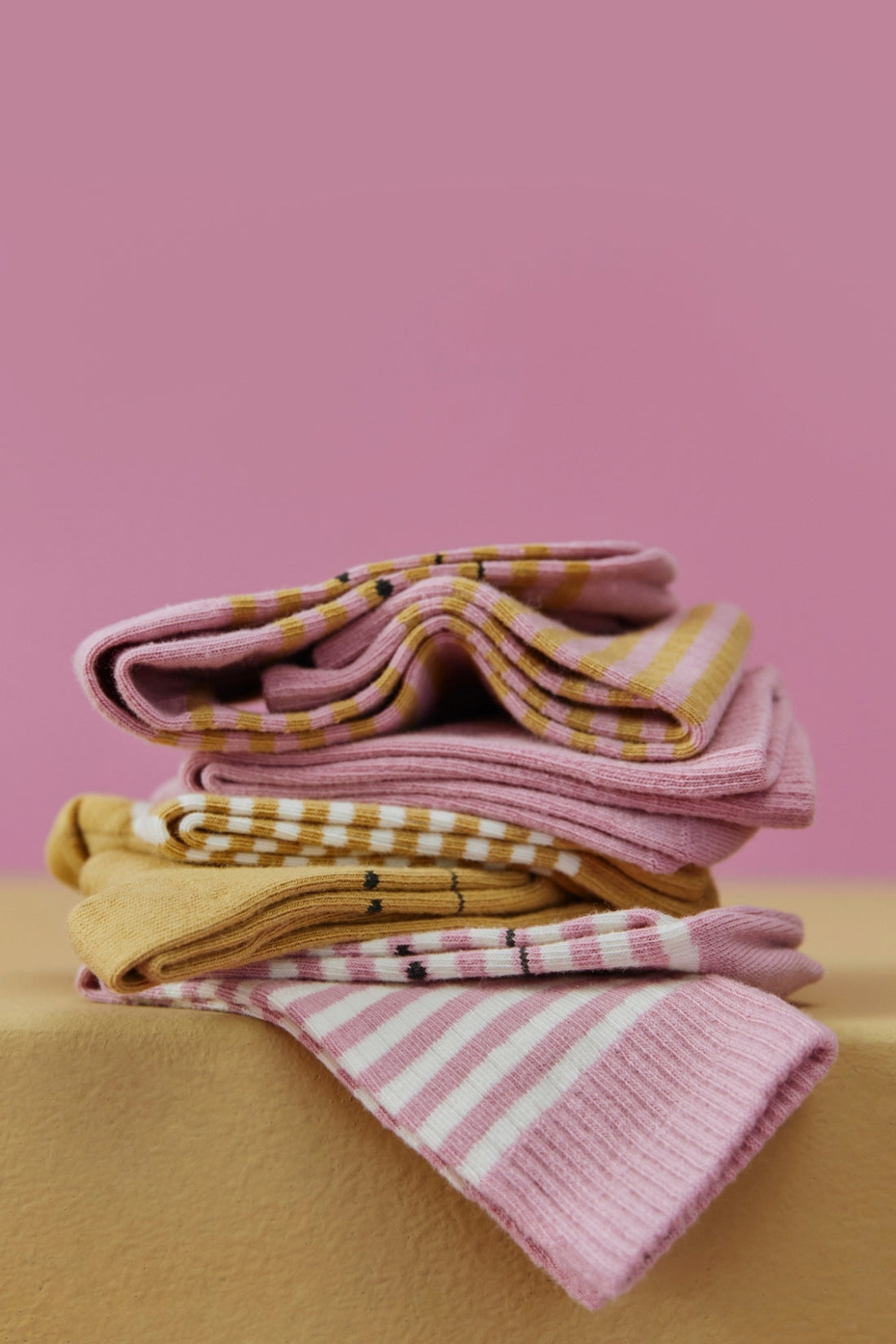 Gray Label Ribbed Socks GOTS | Bubblegum Cookie