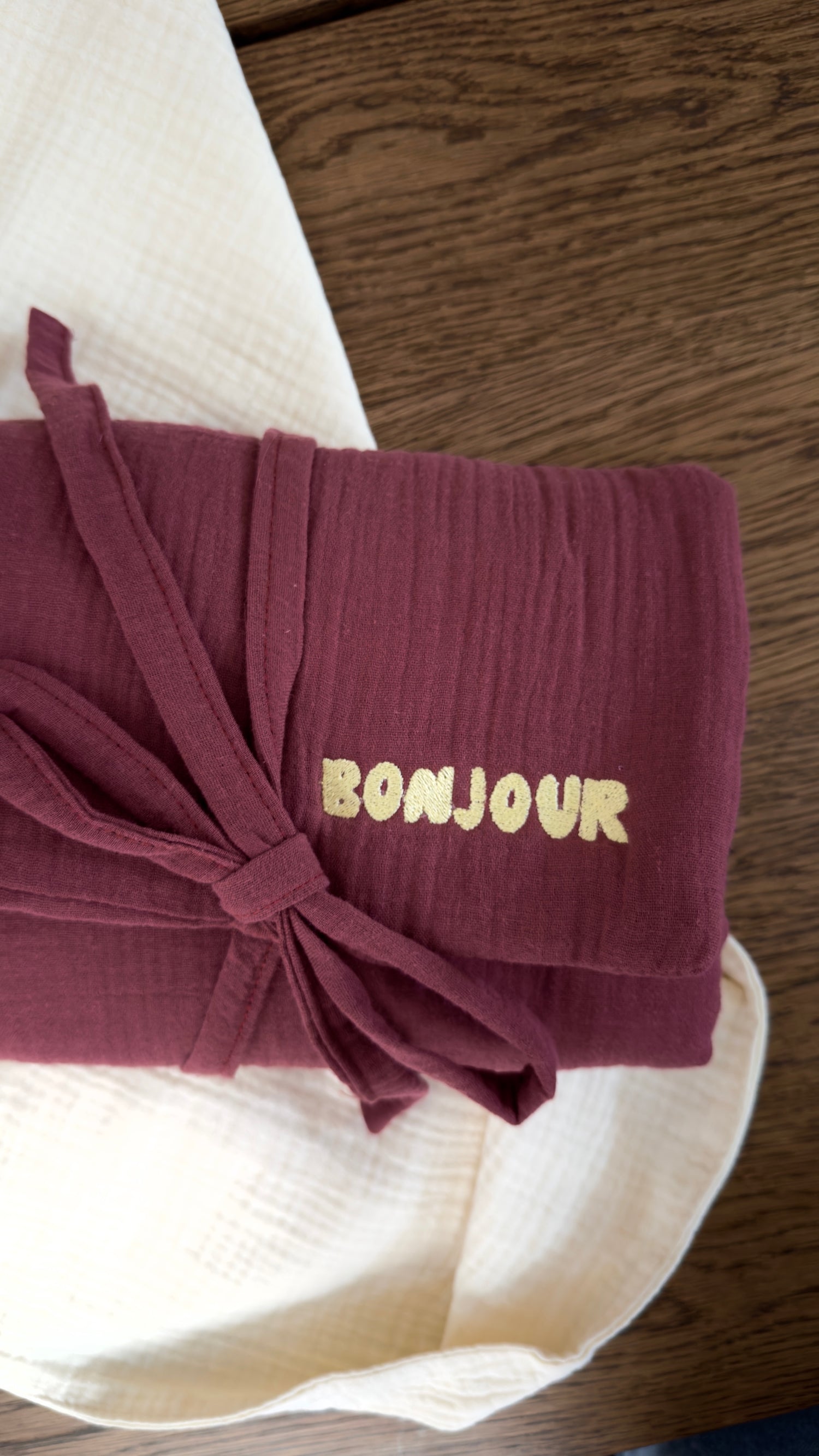 Changing Pad To Go – Burgundy Boo