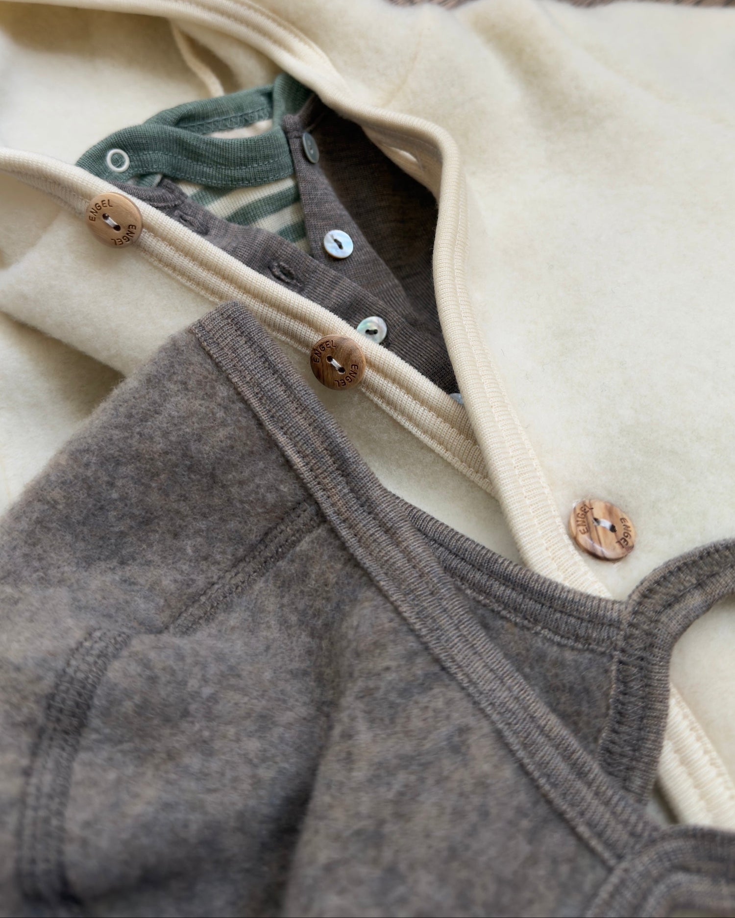 Close up Engel Natur wool fleece layered 